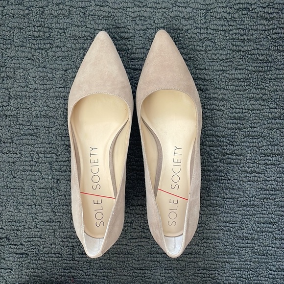 Sole Society Andorra Block Heeled Pumps, Taupe Suede Pointed Closed Toe Shoes - Picture 5 of 8